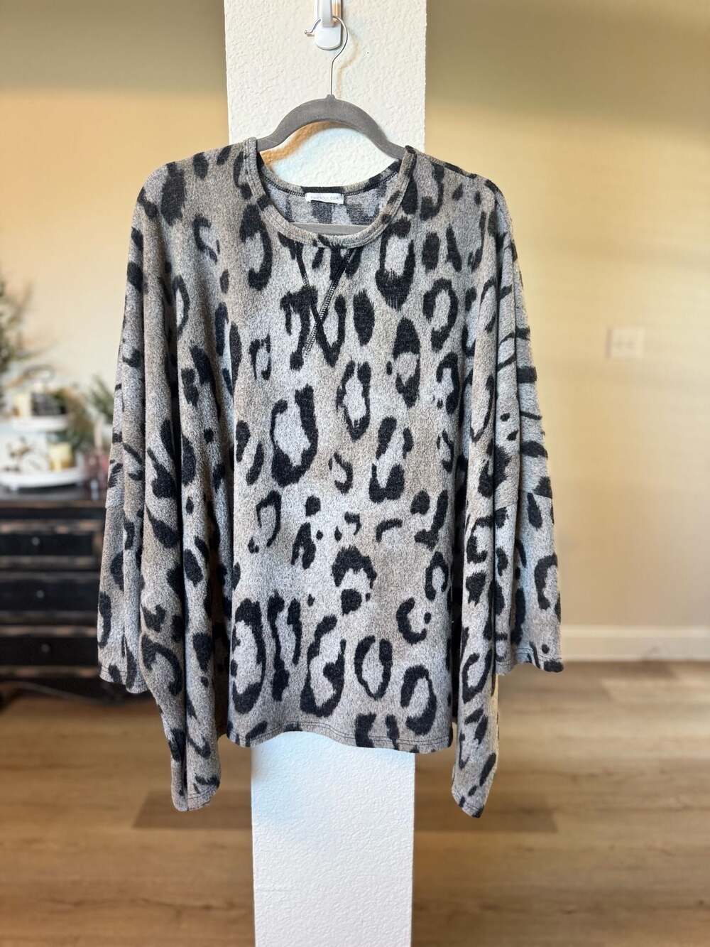 Chic Soul Gray Black Leopard Print Oversized Tunic Sweater